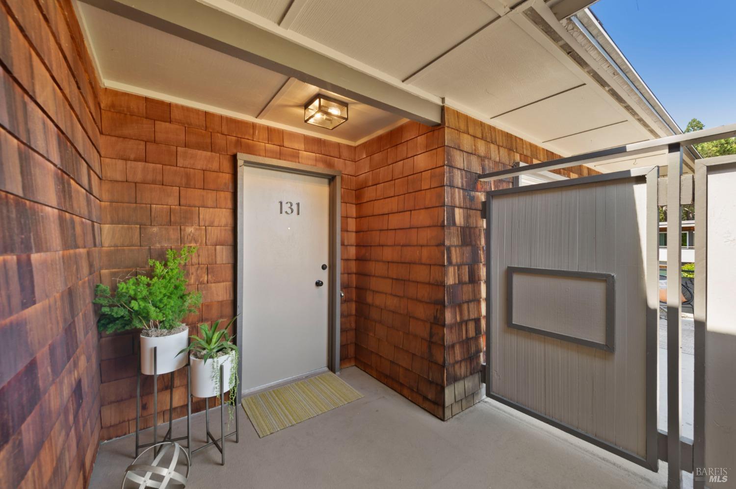 131 Pixley Ave