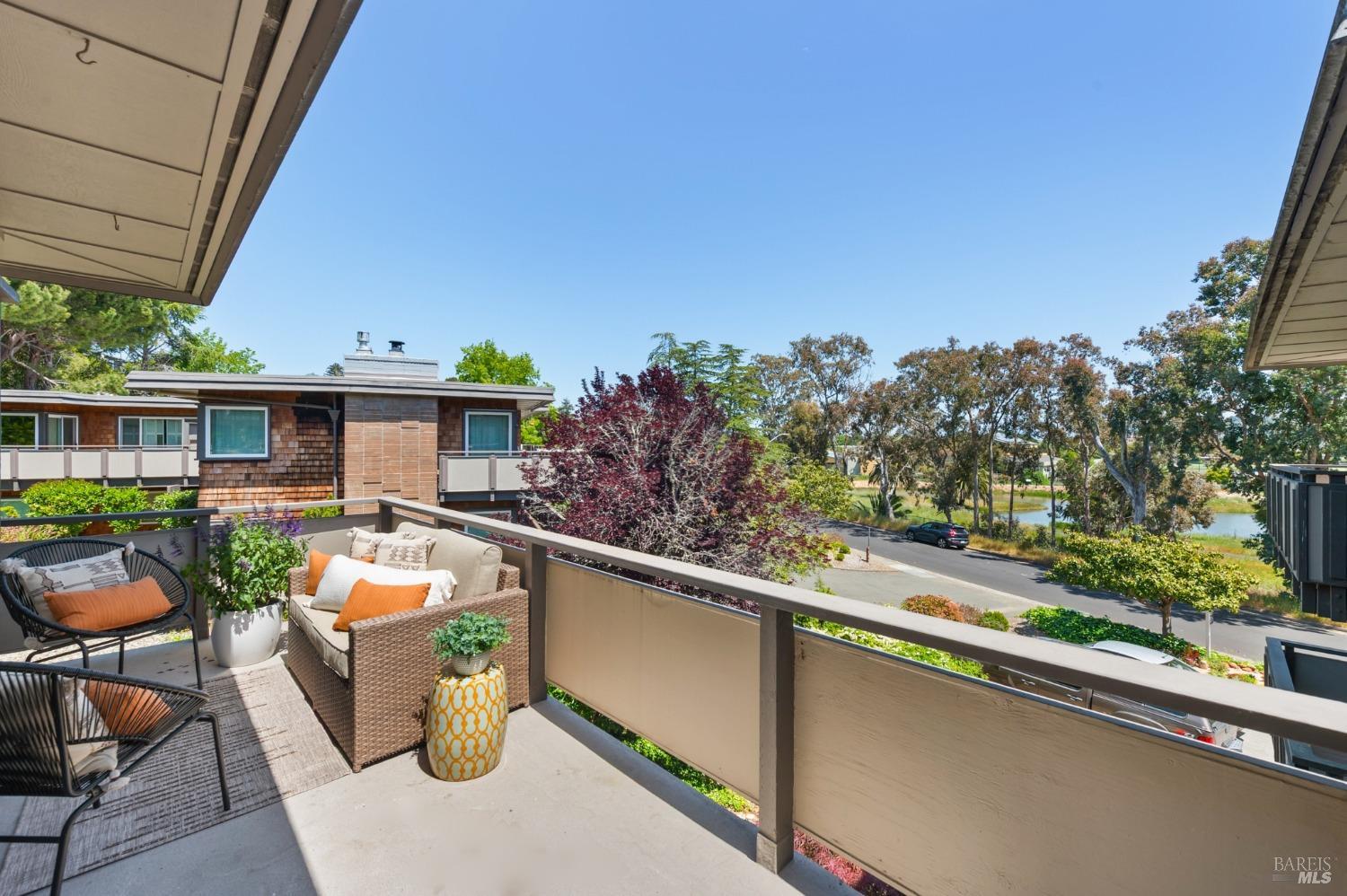 131 Pixley Ave