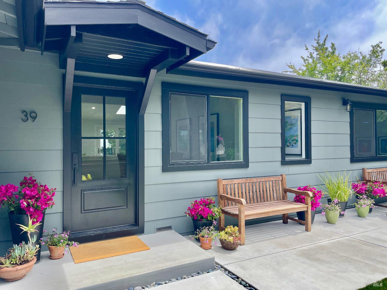 39 Midway Ave