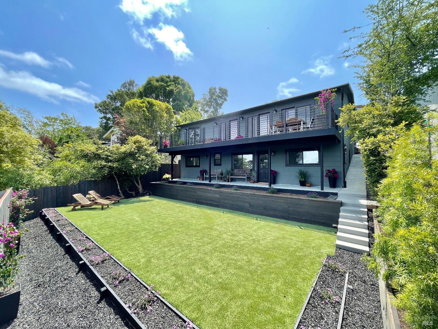 39 Midway Ave