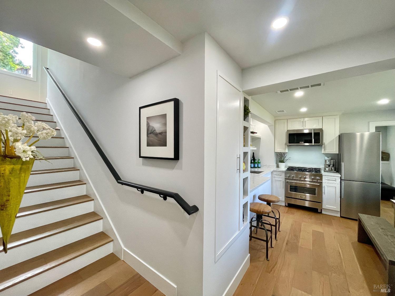 39 Midway Ave