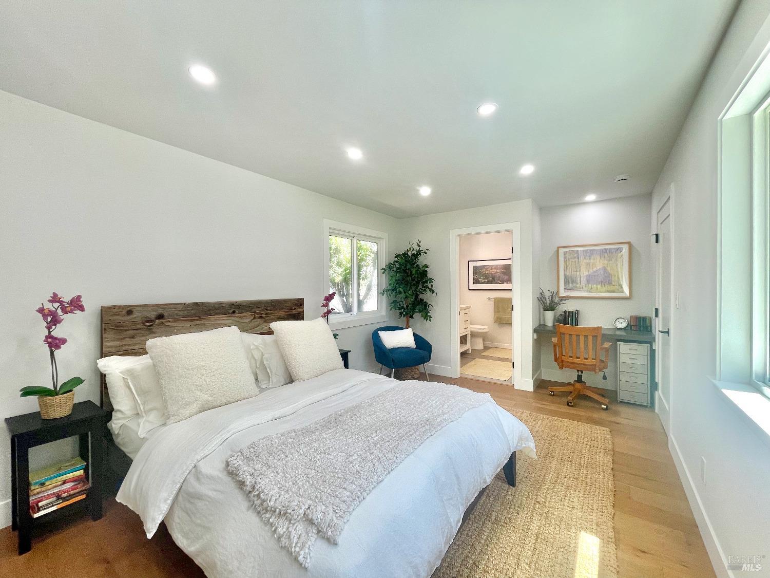 39 Midway Ave