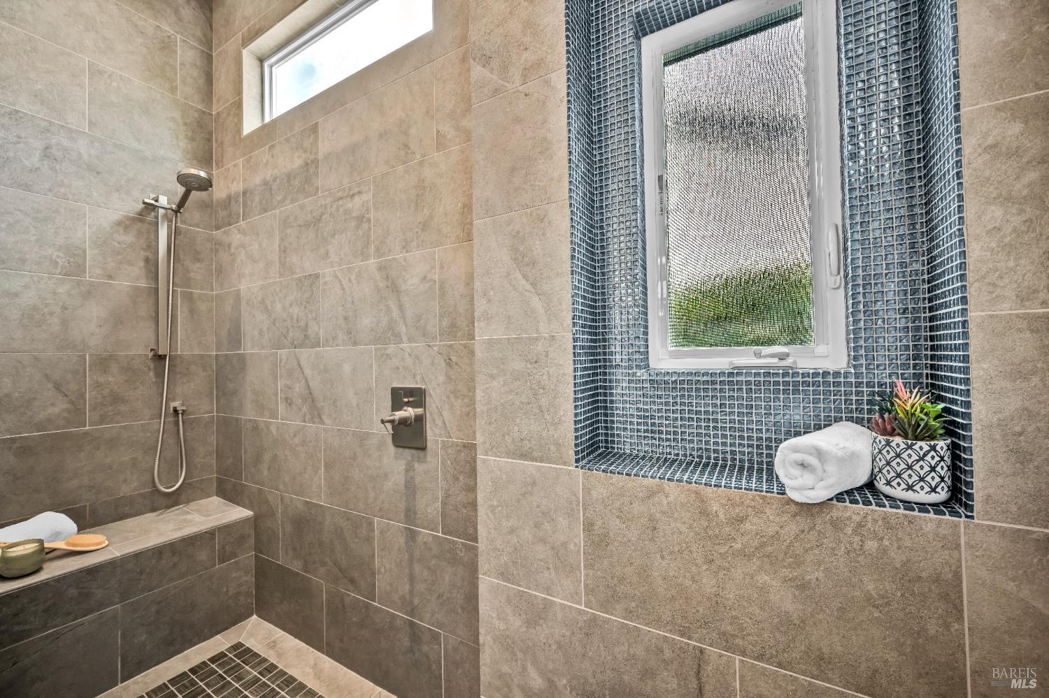 4736 Winding Creek Ave