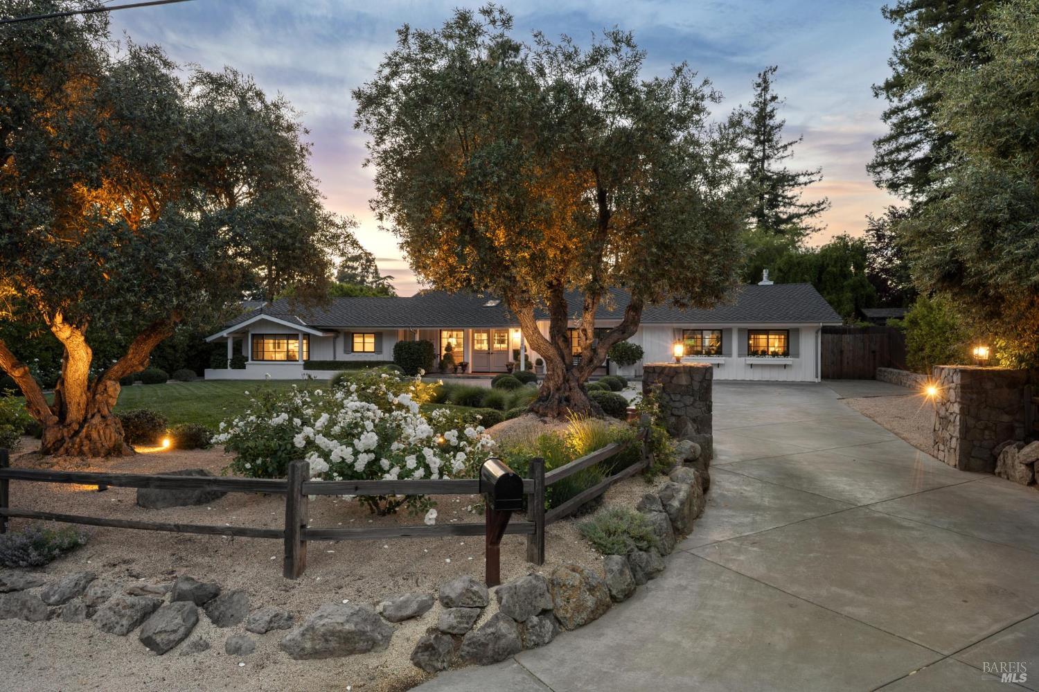 1040 Rose Dr