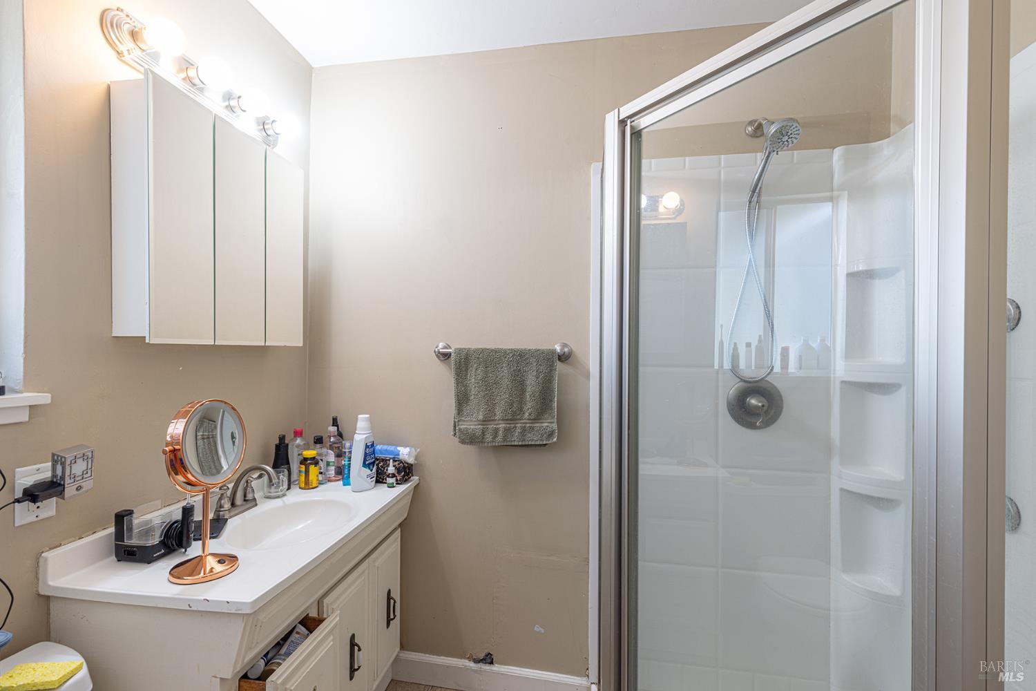 1021 Country Club Dr