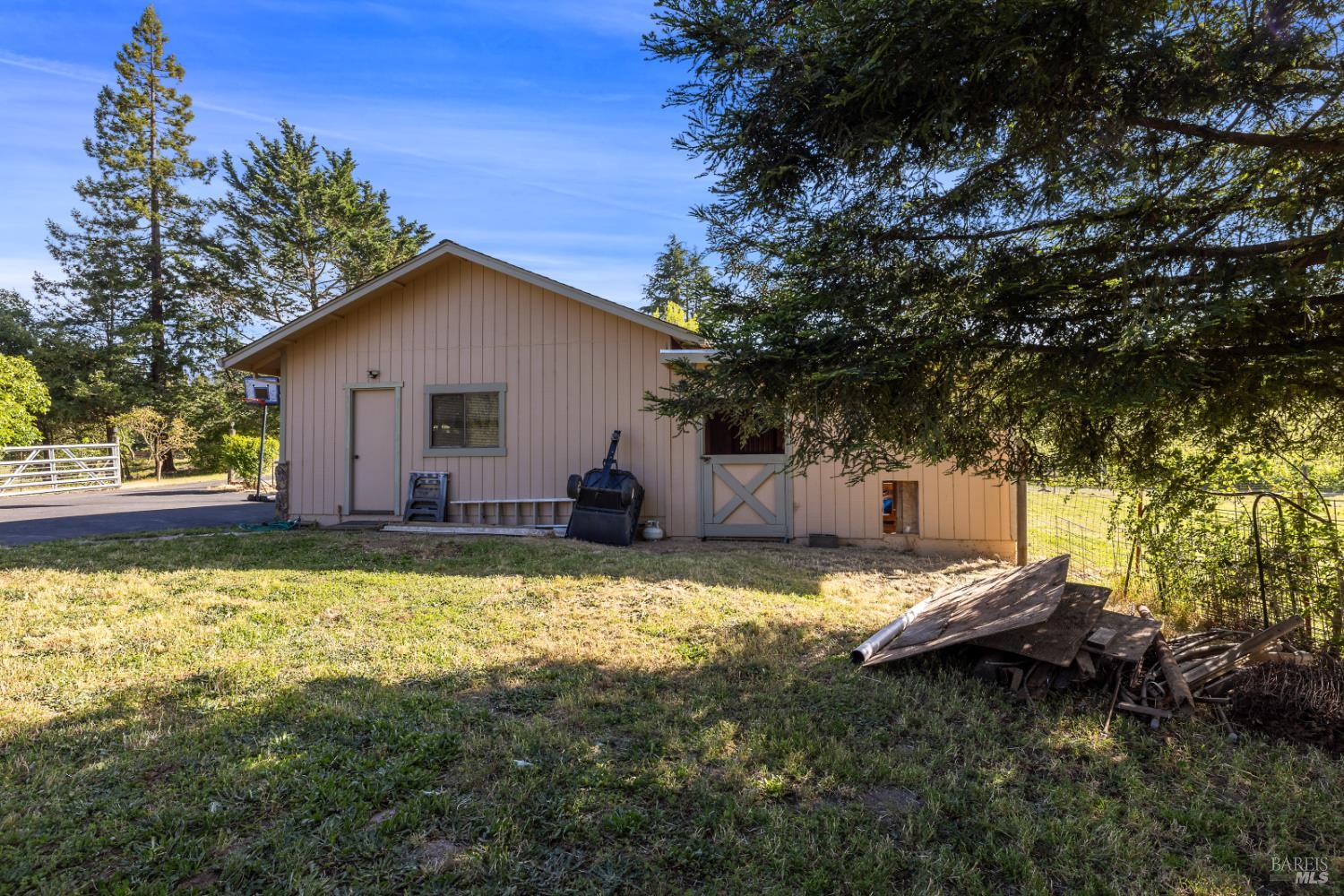 1187 Debbie Hill Road