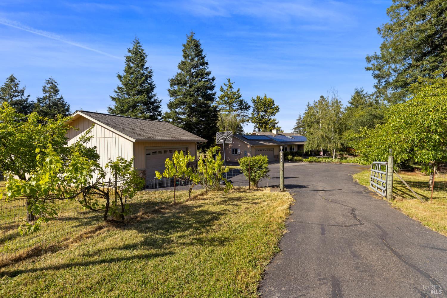 1187 Debbie Hill Road