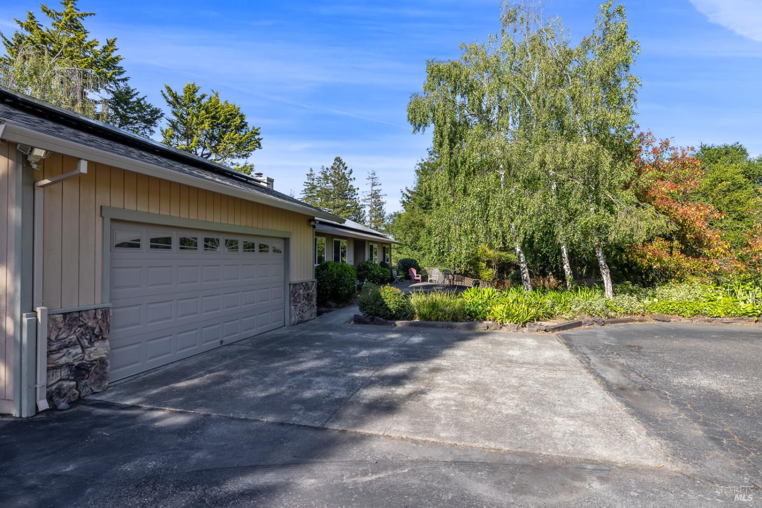 1187 Debbie Hill Road