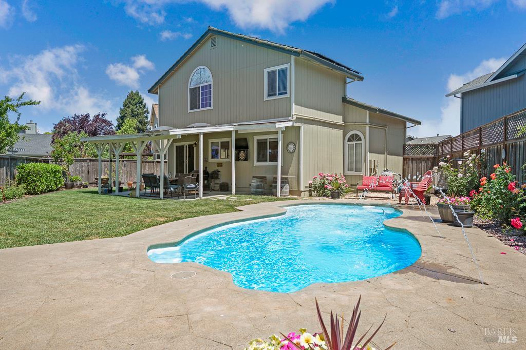 1405 Montana Pl