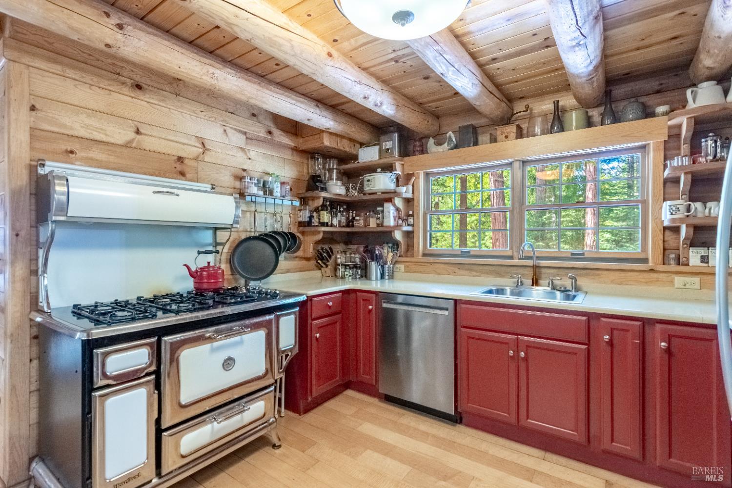 9547 Grassland Ct