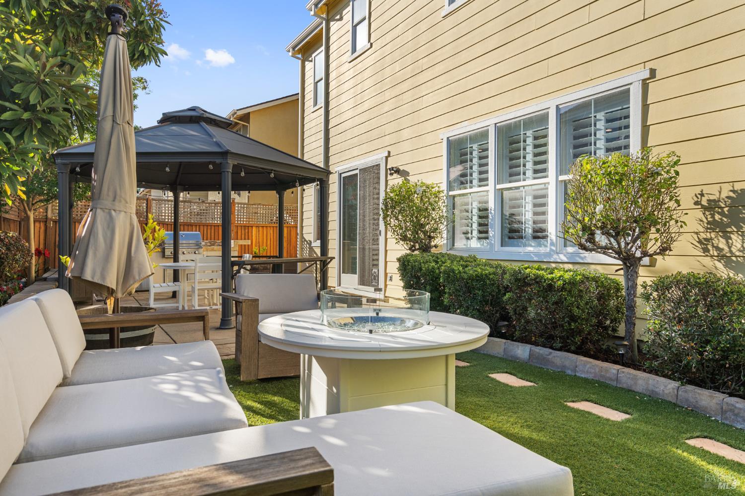 1727 Calle Ranchero Dr