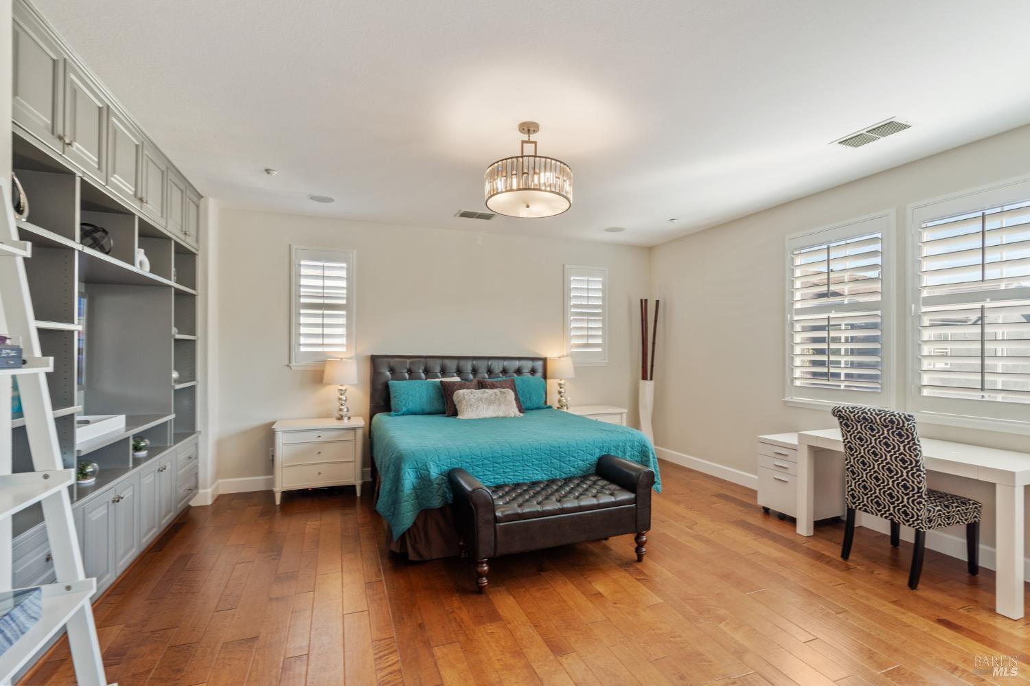 1727 Calle Ranchero Dr