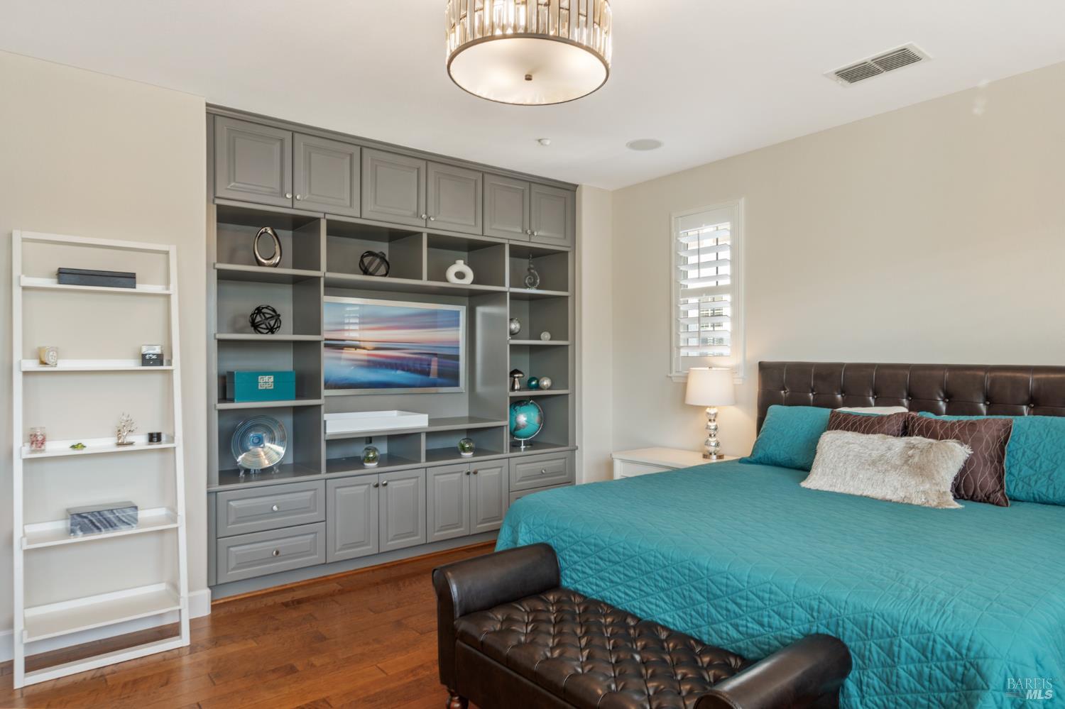 1727 Calle Ranchero Dr