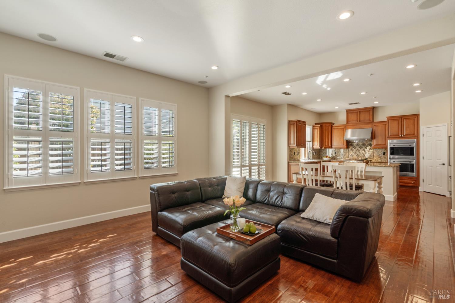 1727 Calle Ranchero Dr