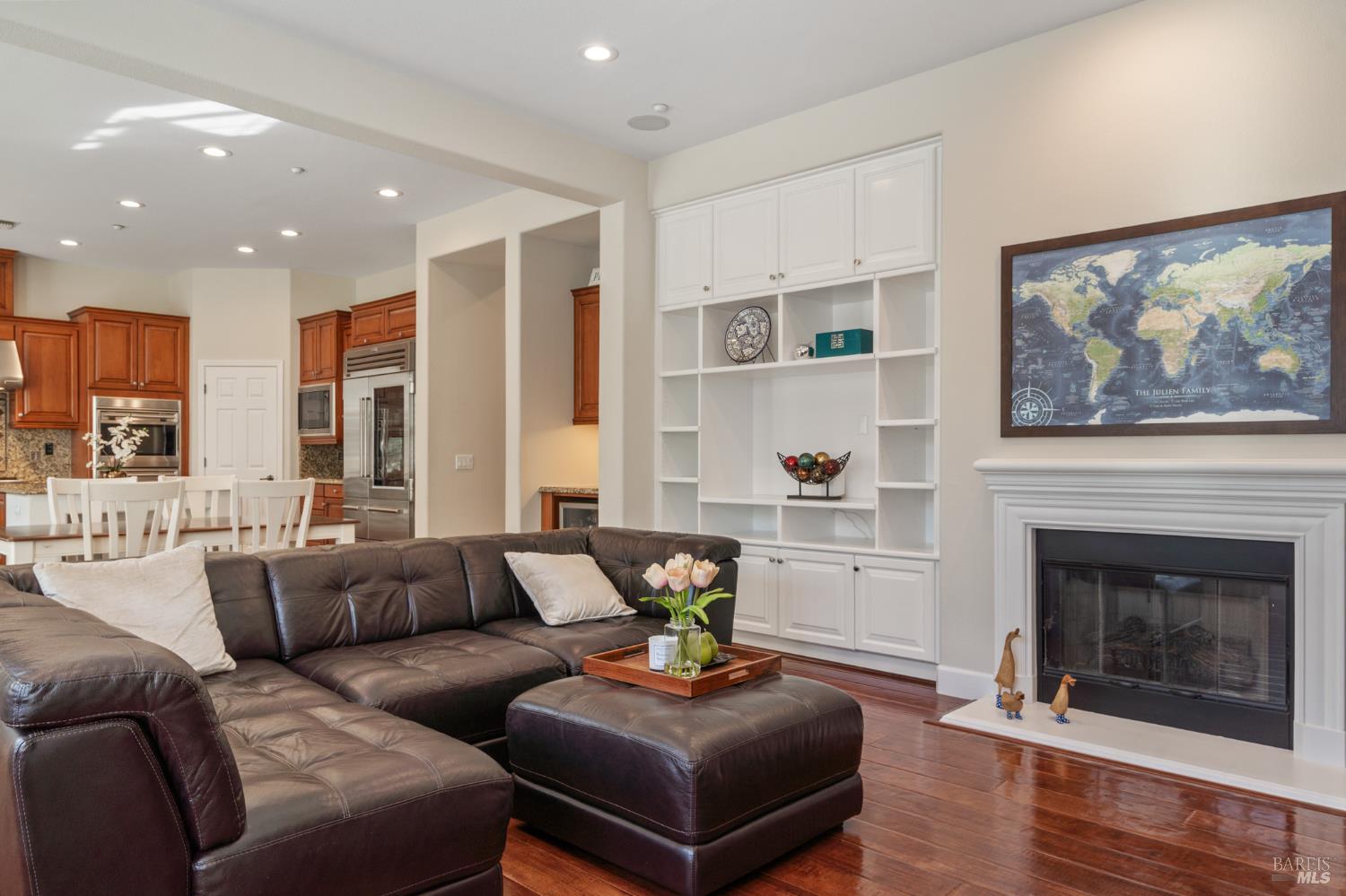 1727 Calle Ranchero Dr