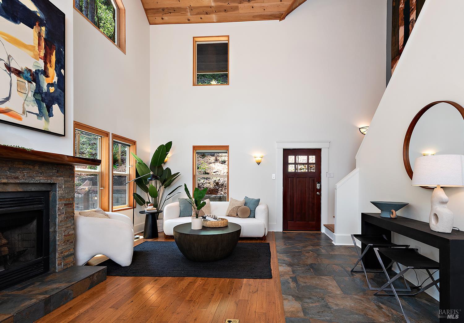 2045 Cazadero Hwy