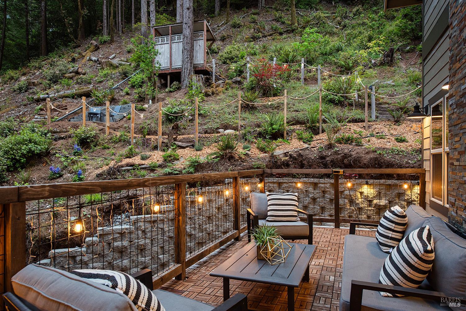 2045 Cazadero Hwy