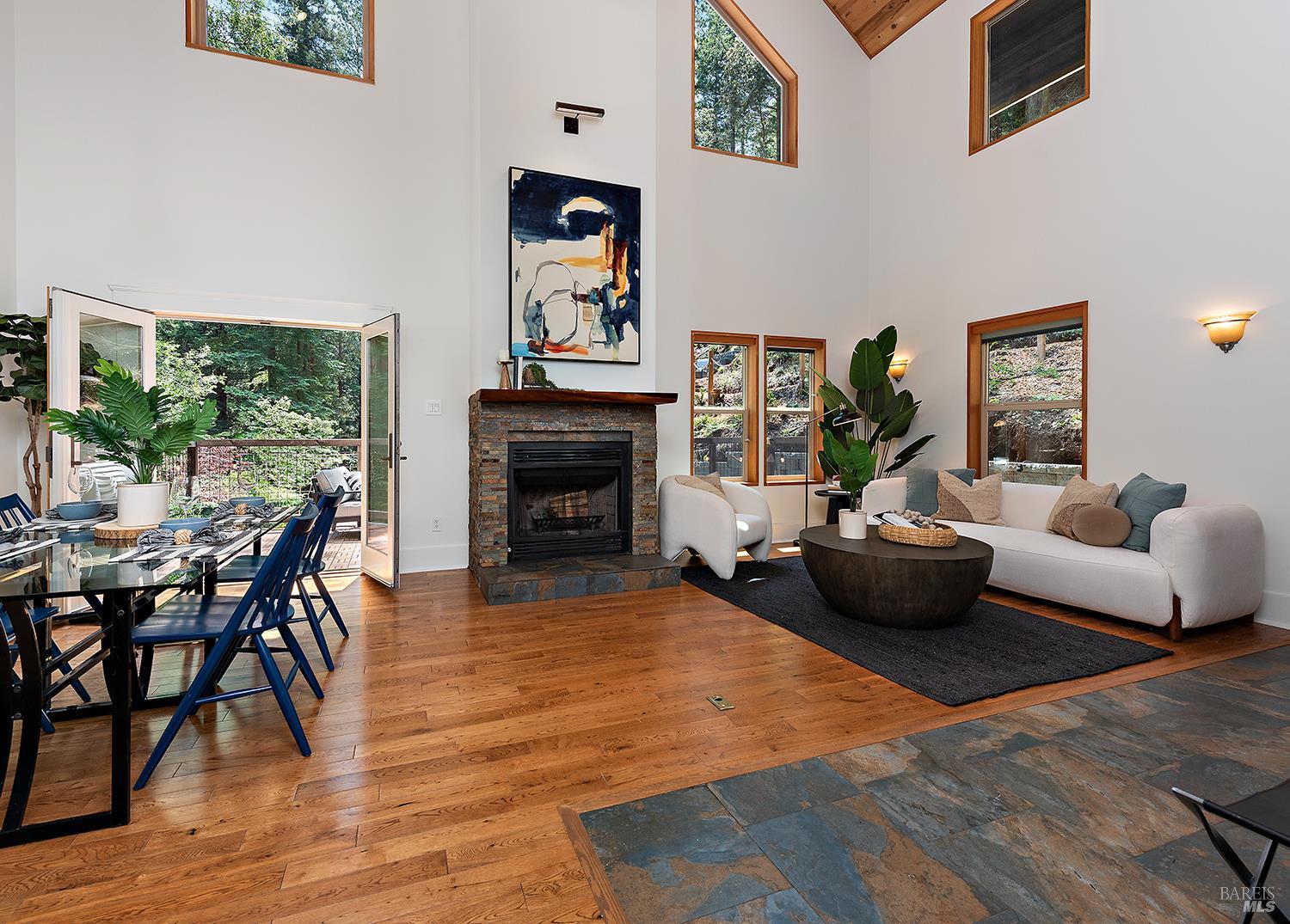 2045 Cazadero Hwy