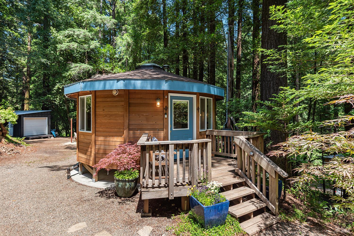 2045 Cazadero Hwy