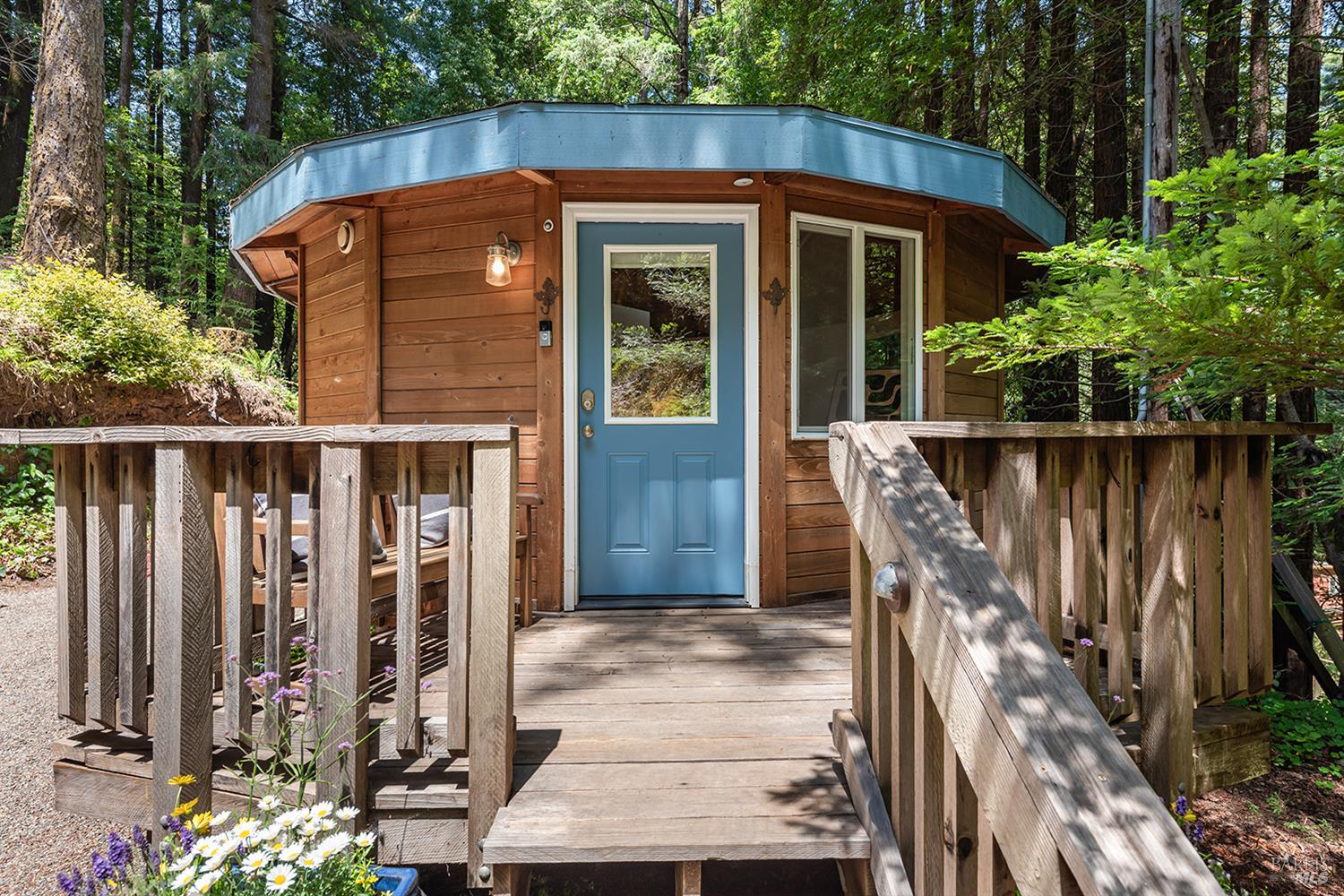 2045 Cazadero Hwy
