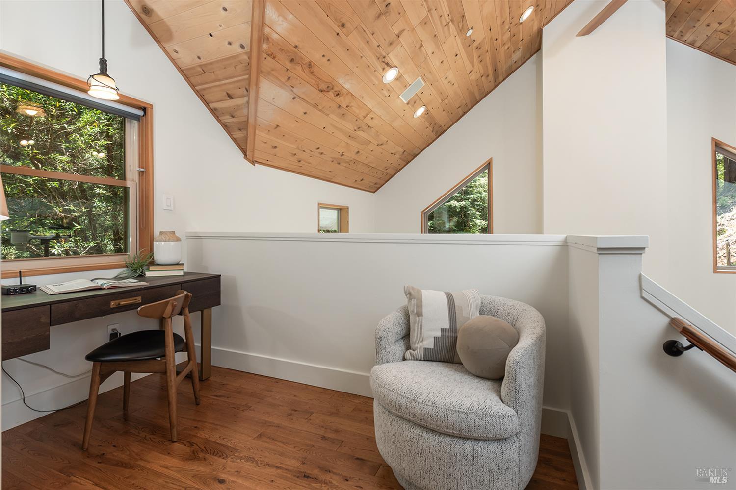 2045 Cazadero Hwy