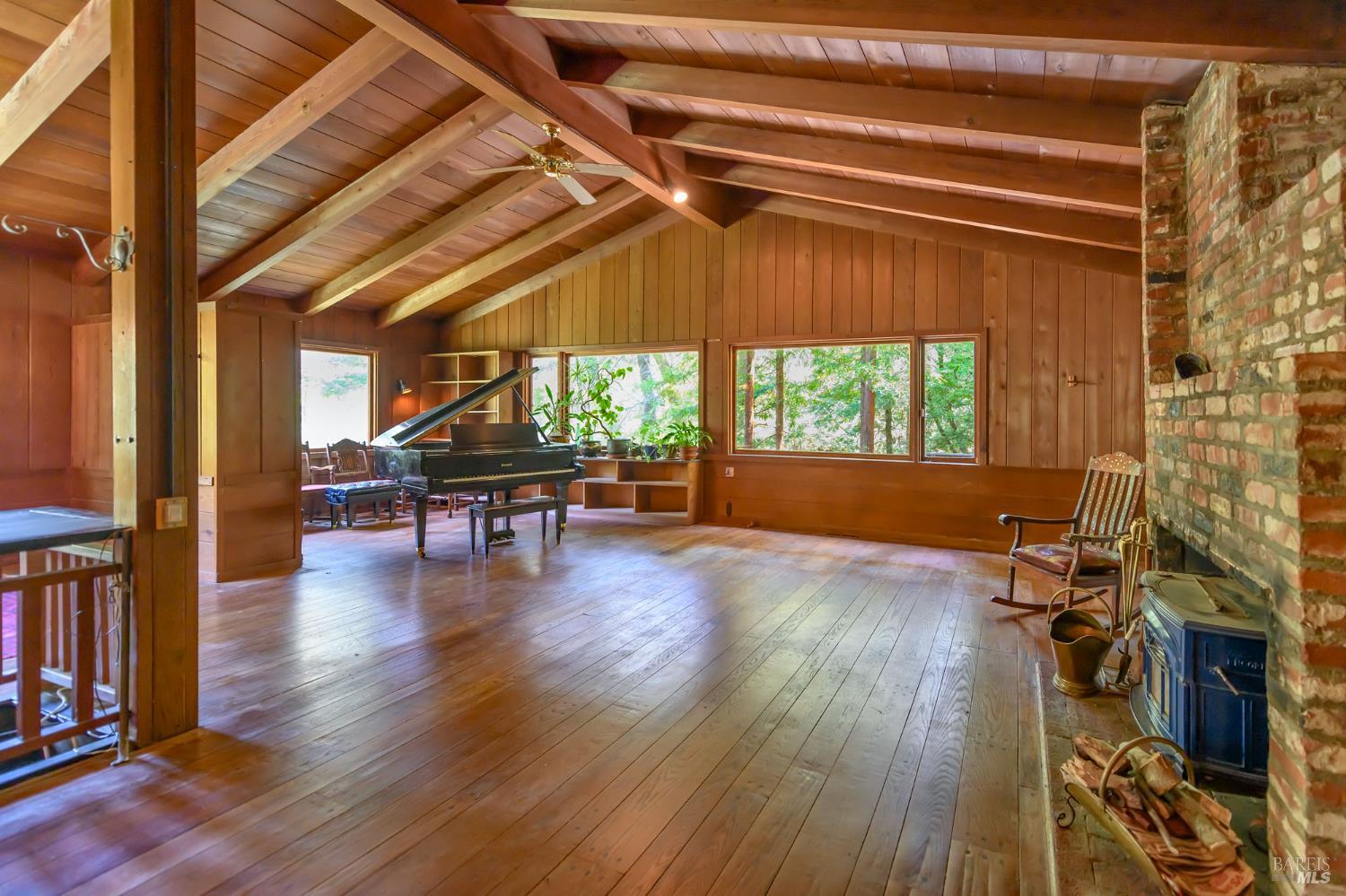 312 Shady Ln