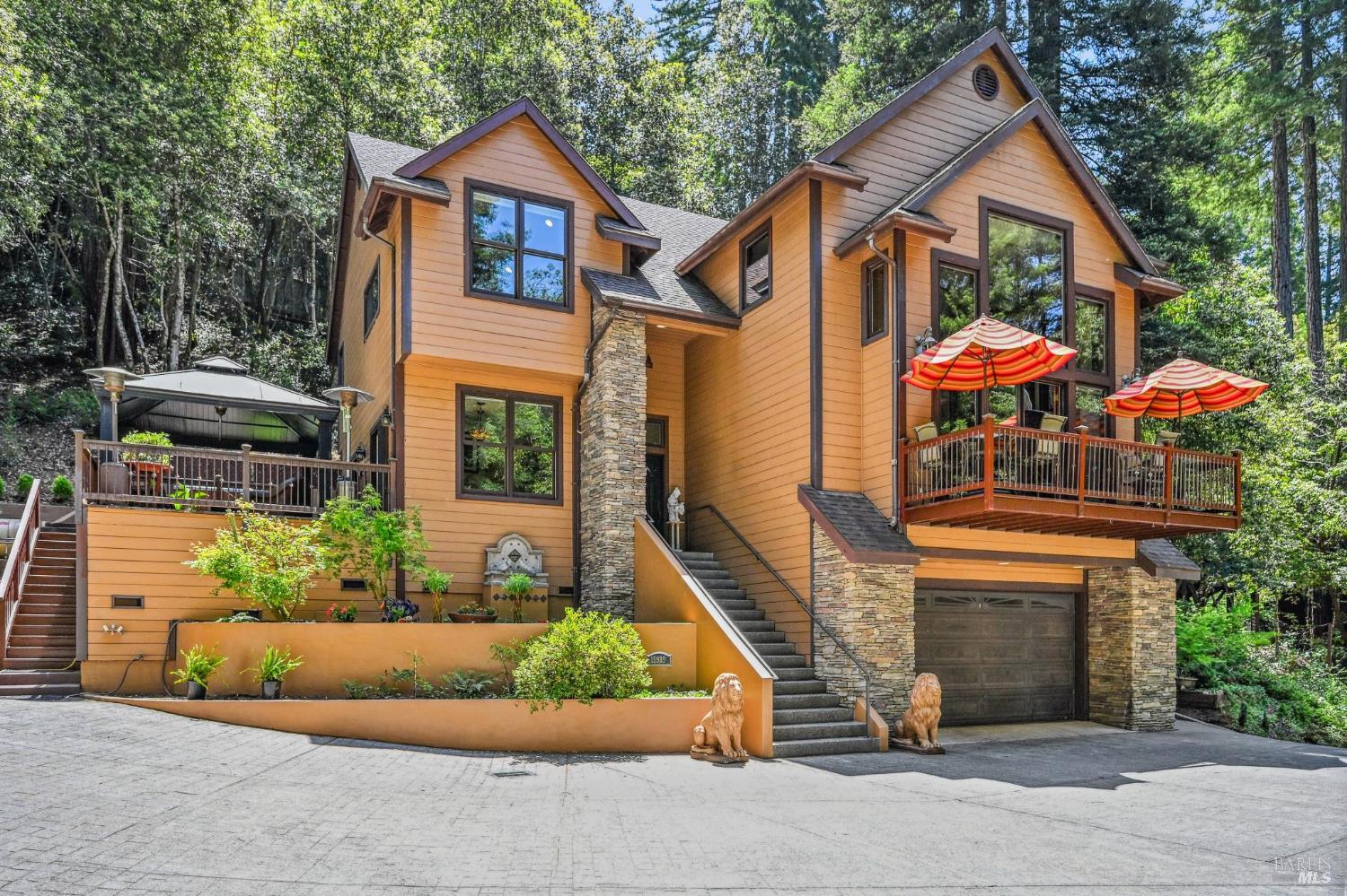 15989 Fern Way