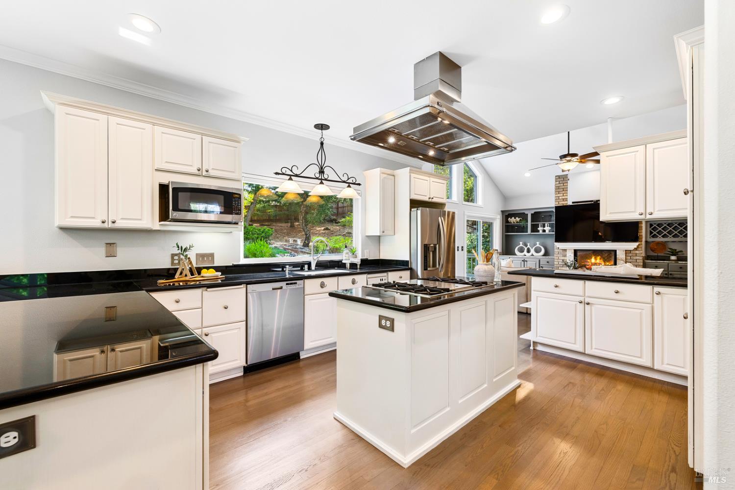 2050 Bent Tree Place