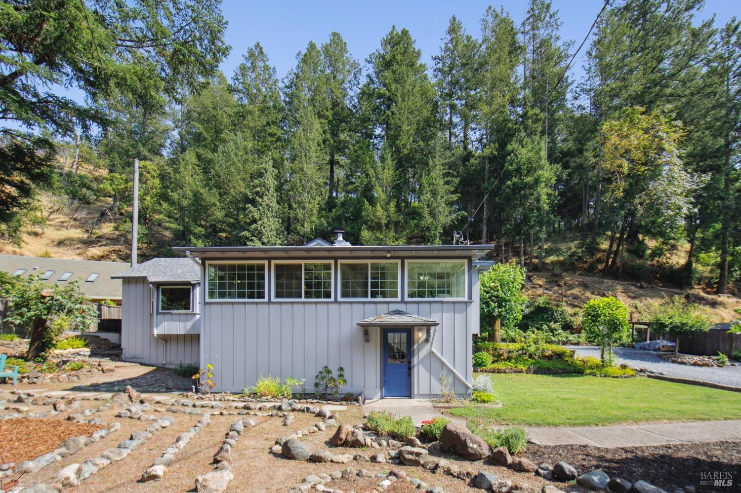 1240 Adobe Canyon Rd