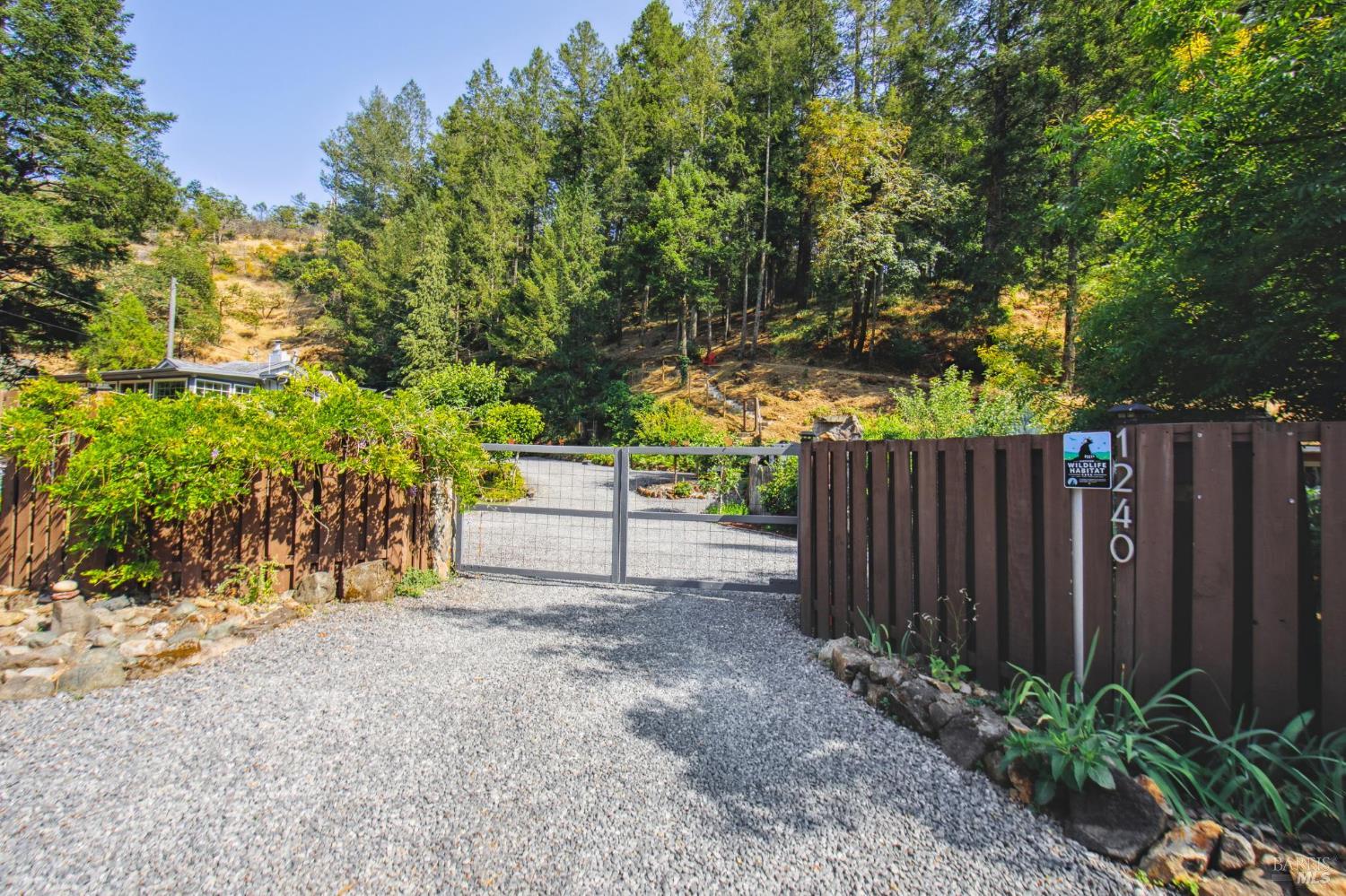 1240 Adobe Canyon Rd