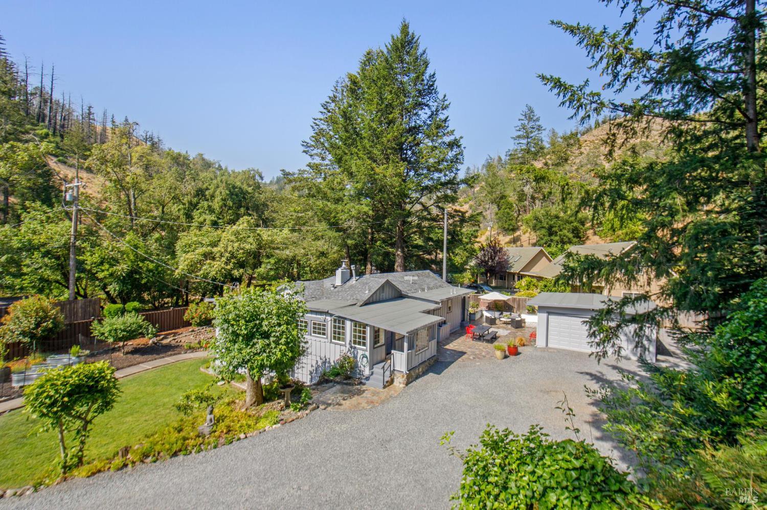 1240 Adobe Canyon Rd