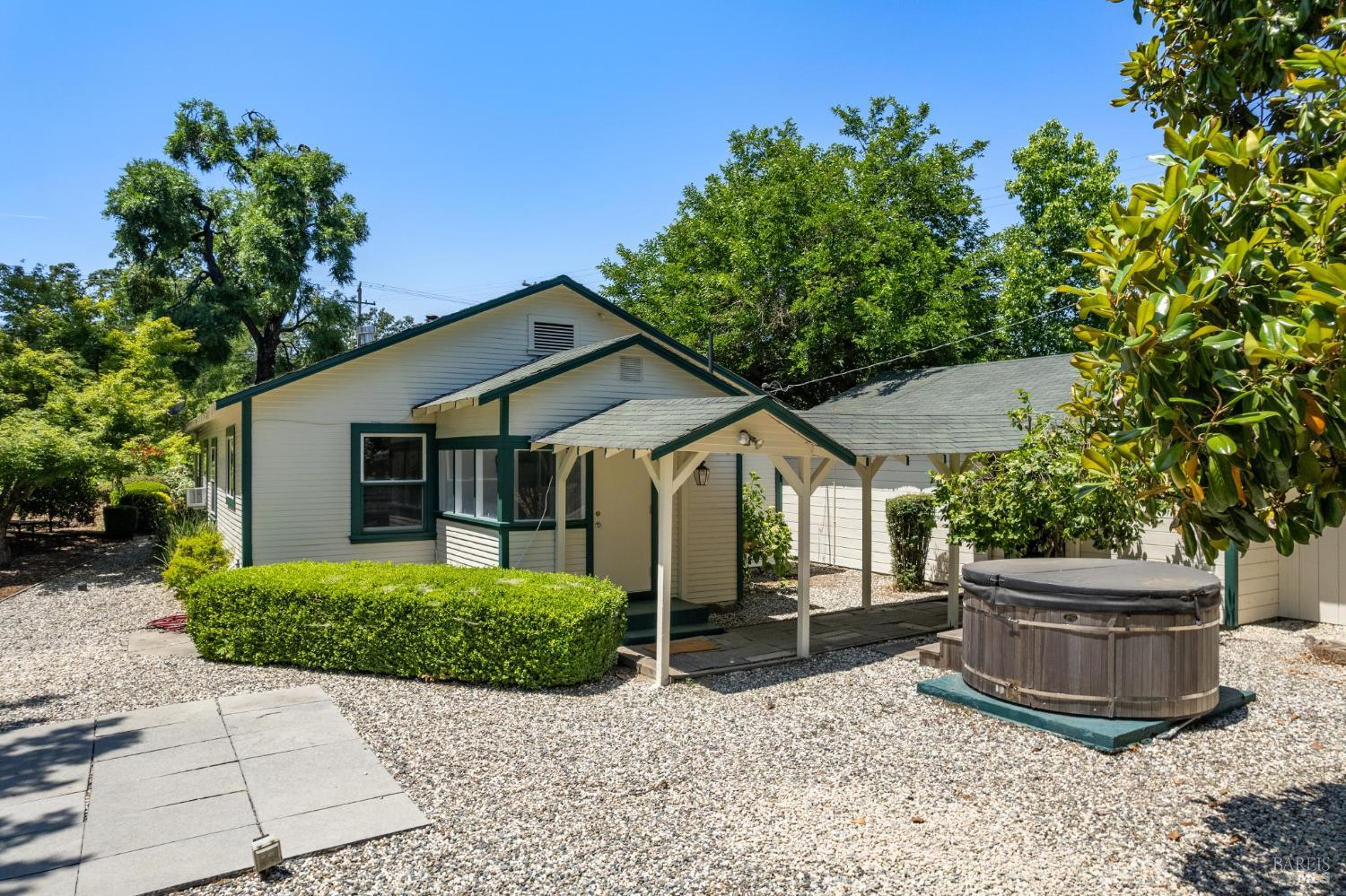 7738 Saint Helena Hwy