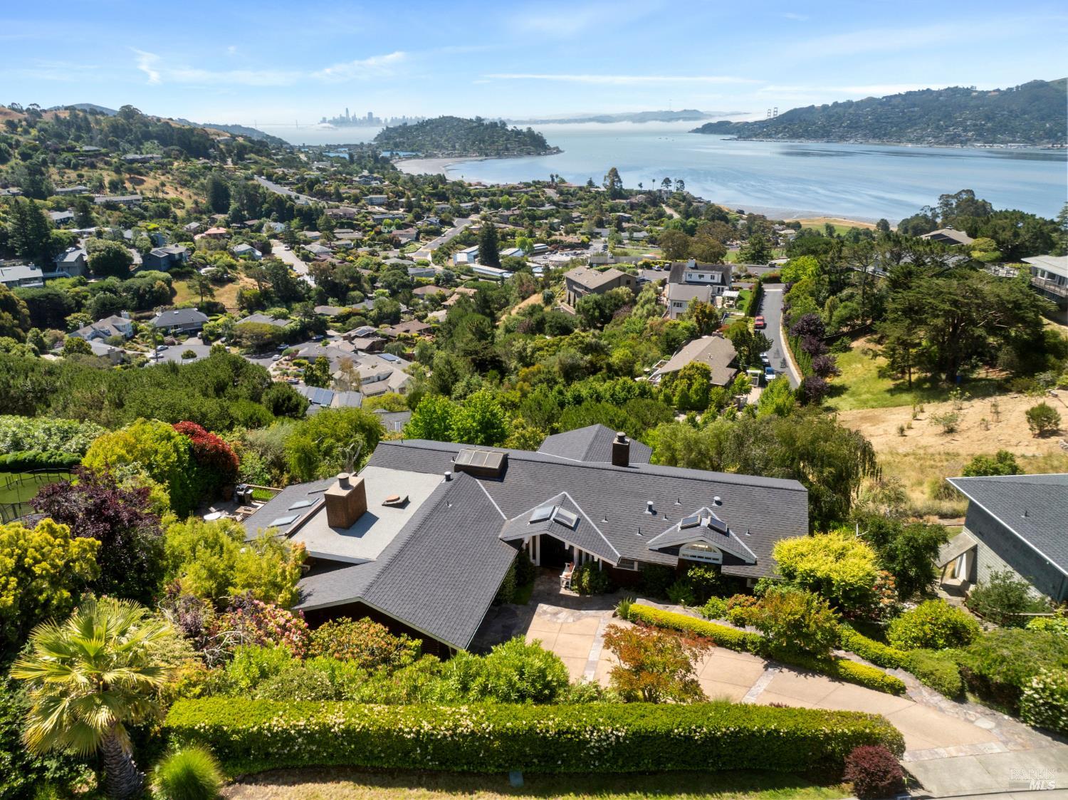 186 Stewart Dr