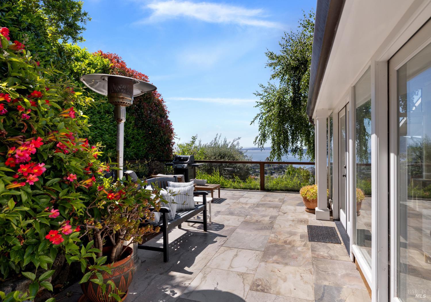 186 Stewart Dr
