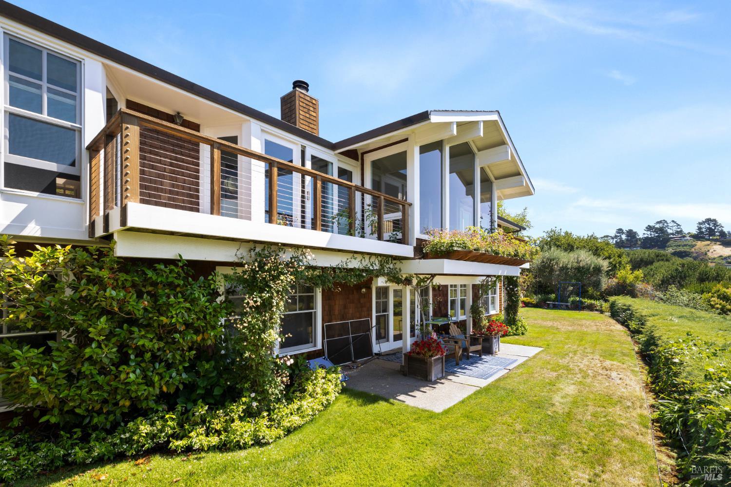 186 Stewart Dr