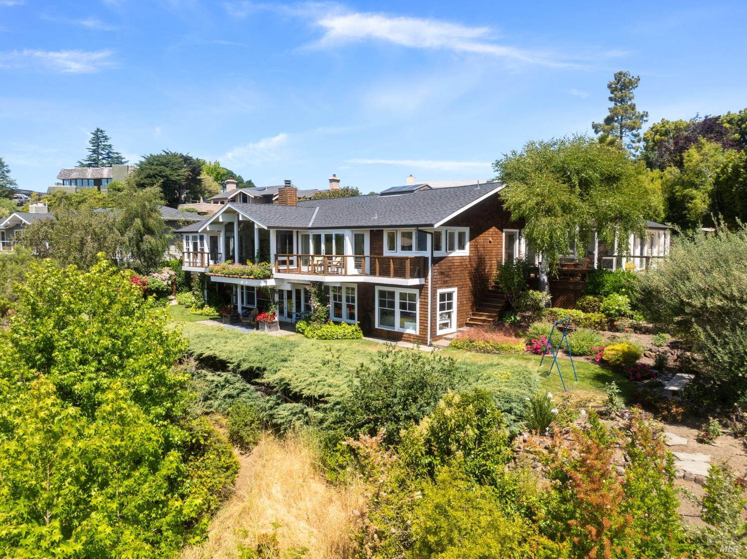 186 Stewart Dr