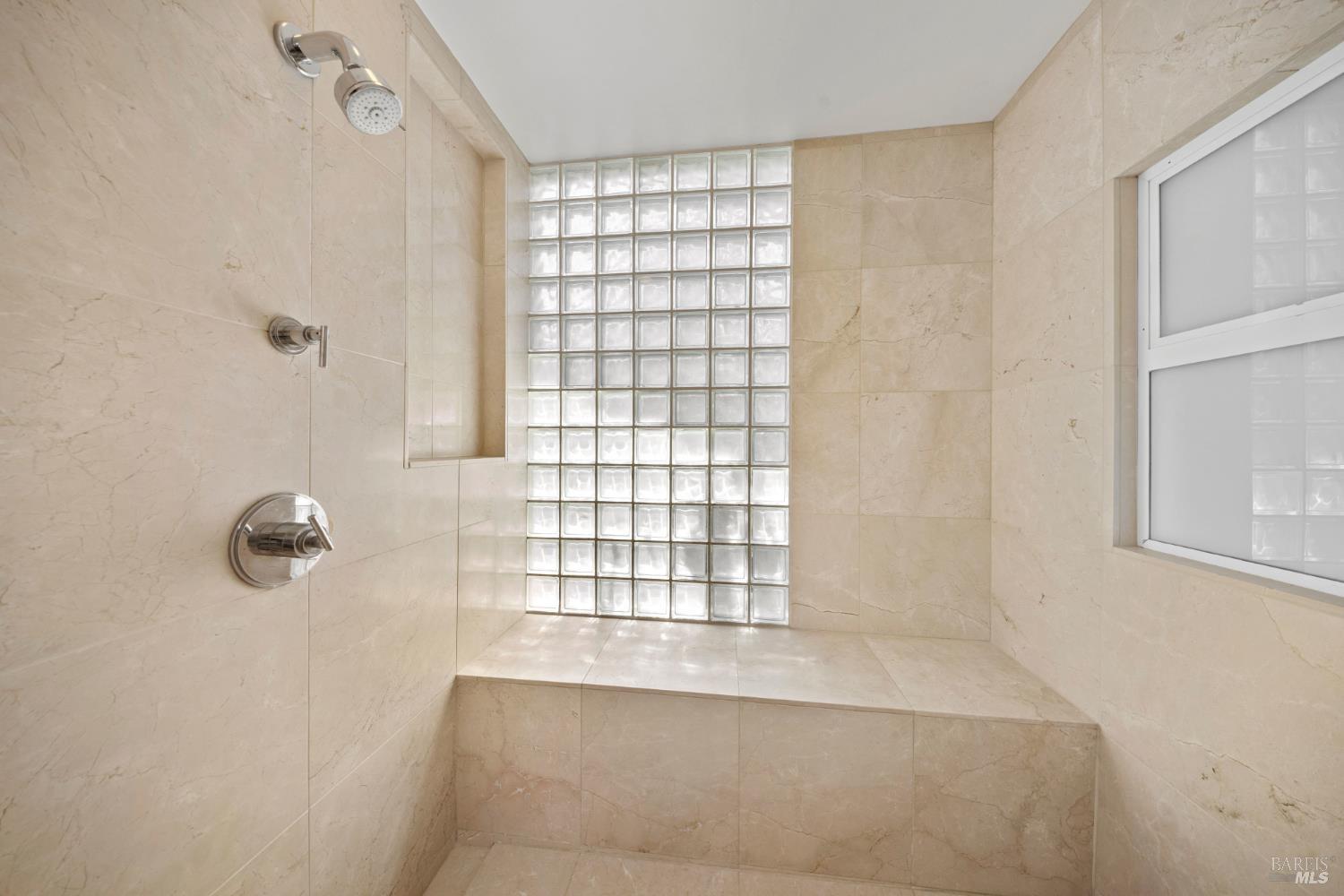 186 Stewart Dr