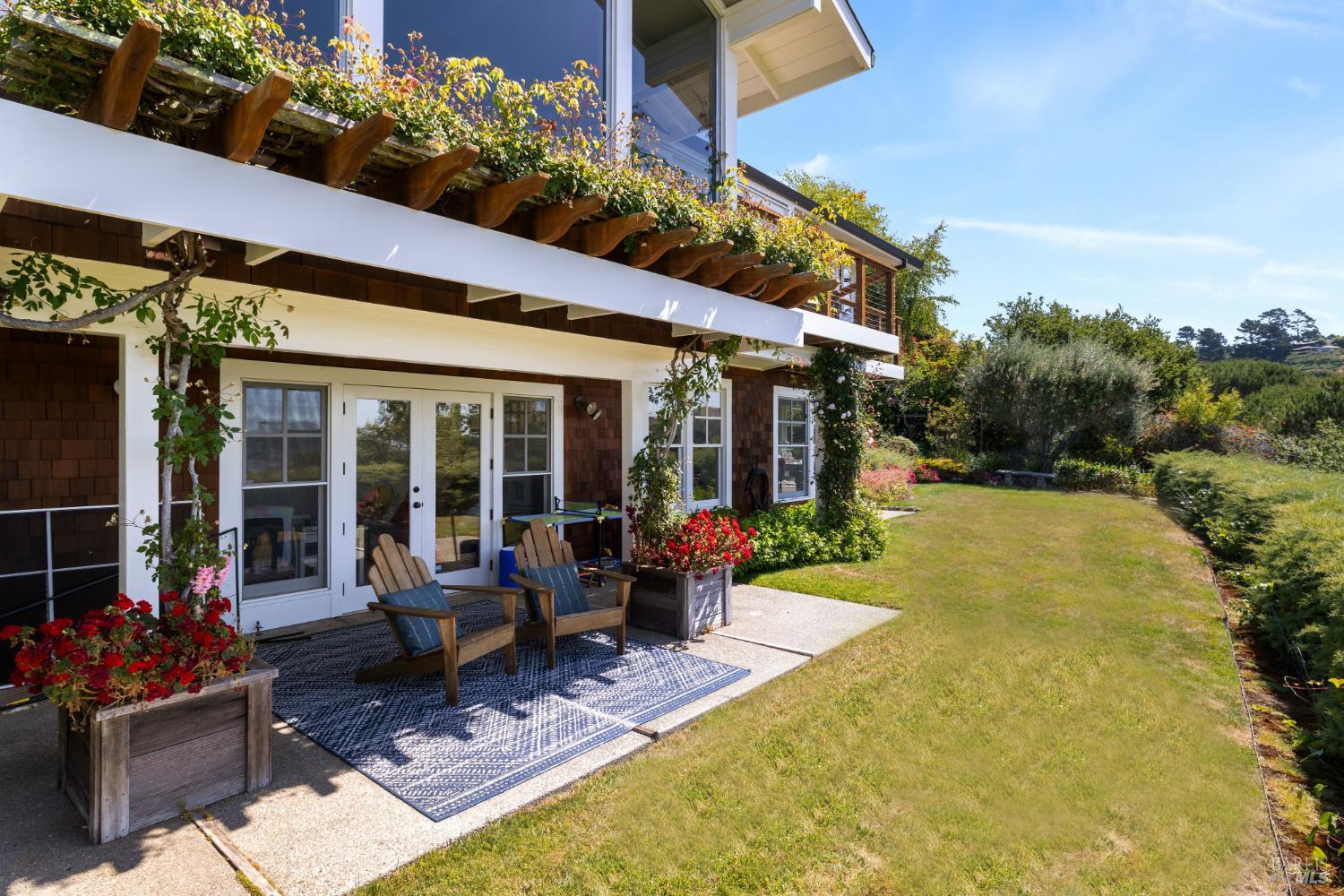 186 Stewart Dr