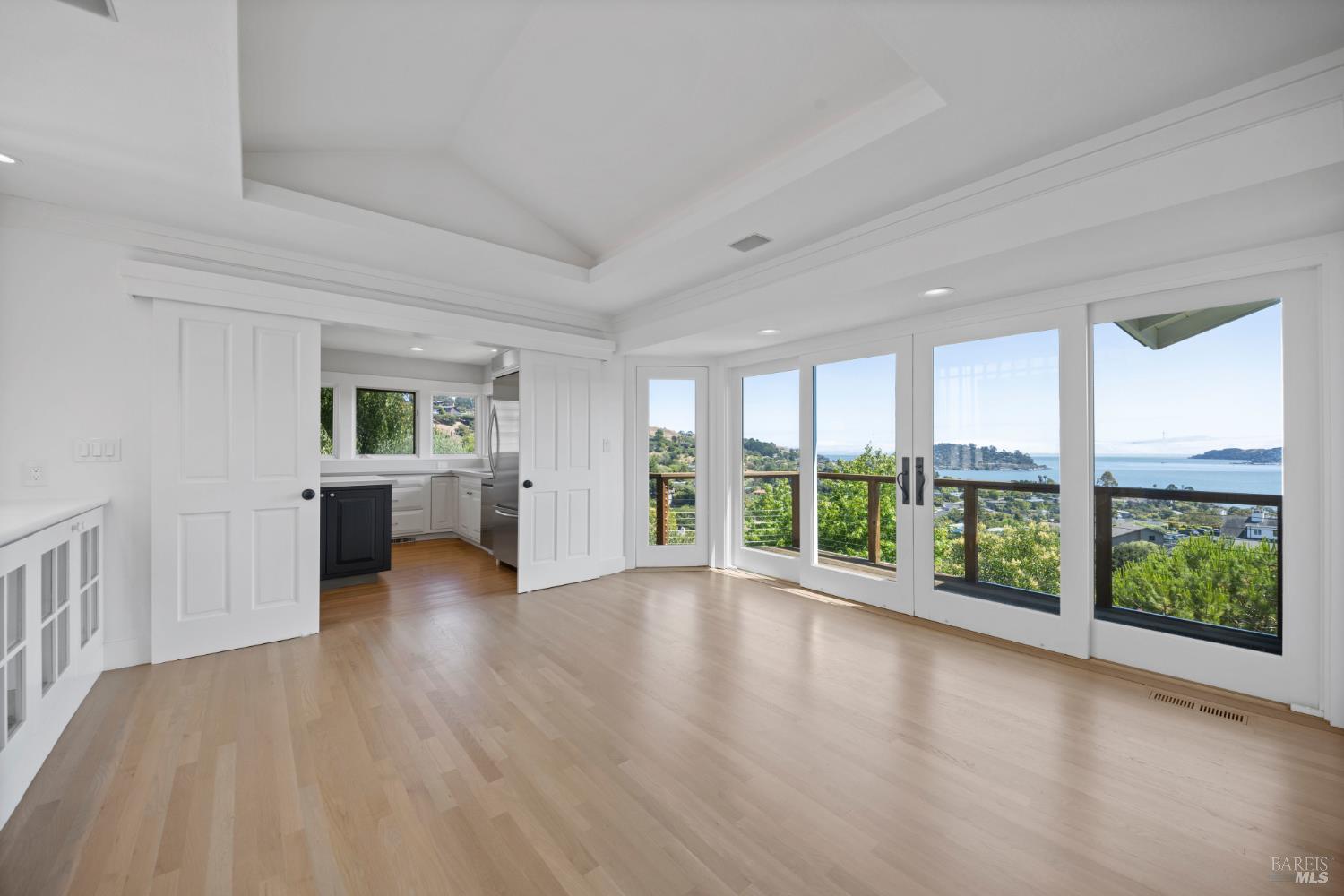 186 Stewart Dr