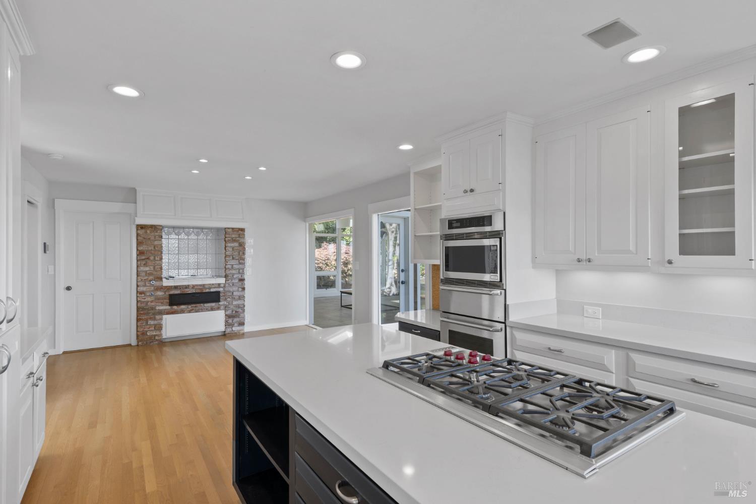 186 Stewart Dr