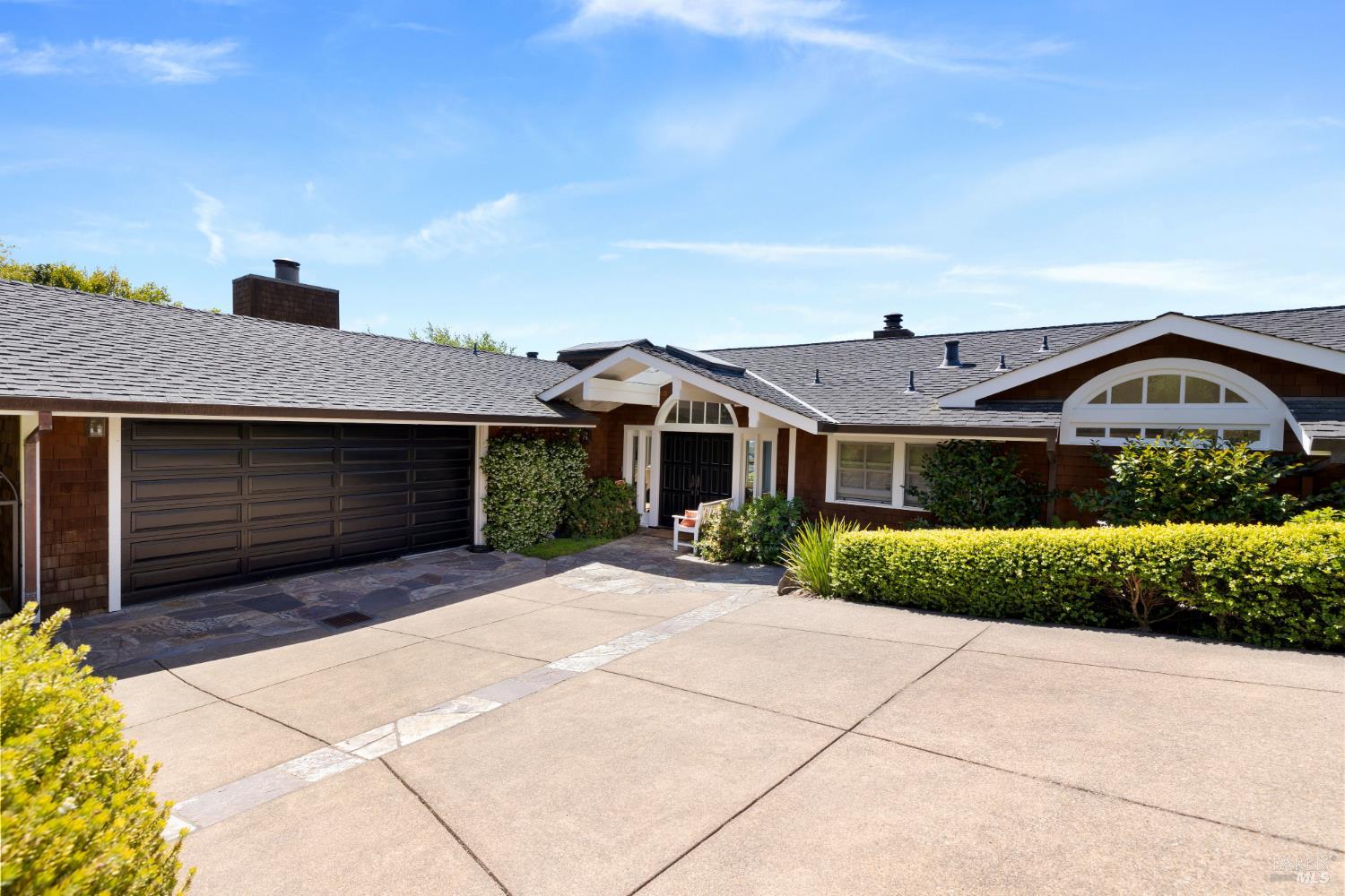 186 Stewart Dr