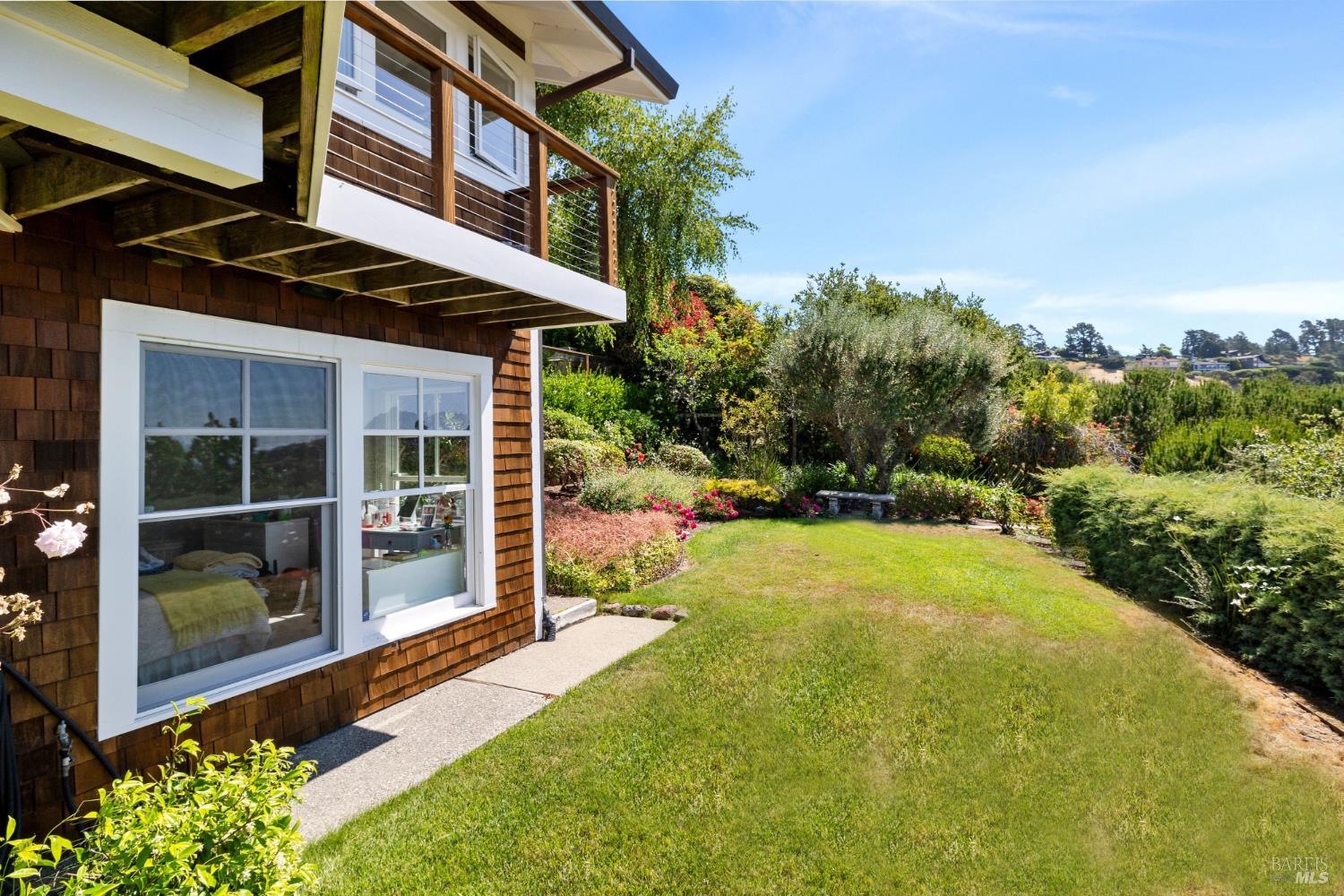 186 Stewart Dr