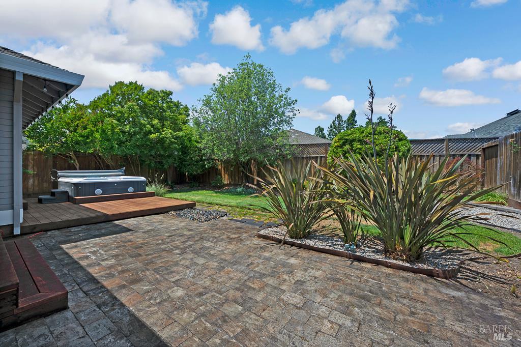 2333 Sierra Creek Cir