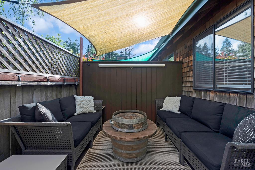 29 Pine Tree Cir