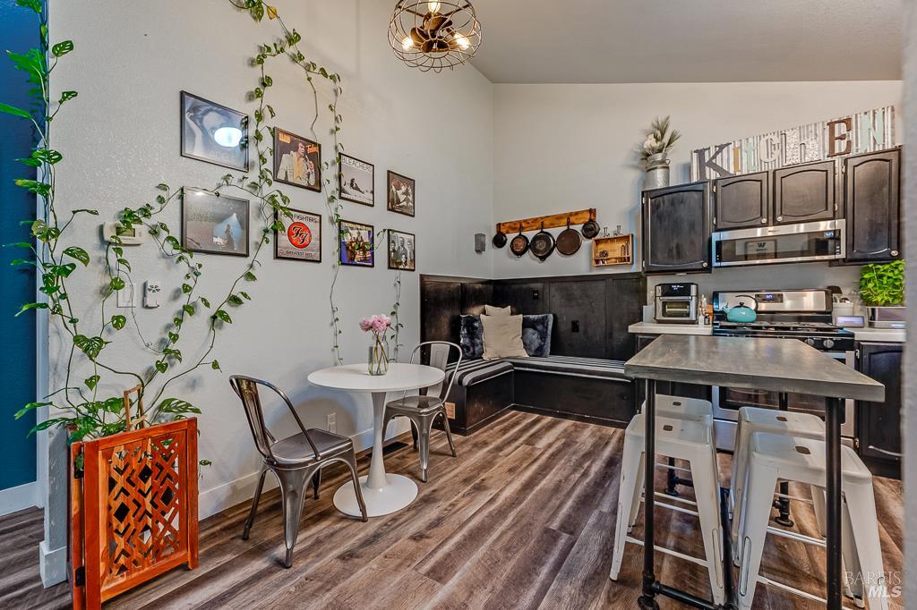 29 Pine Tree Cir