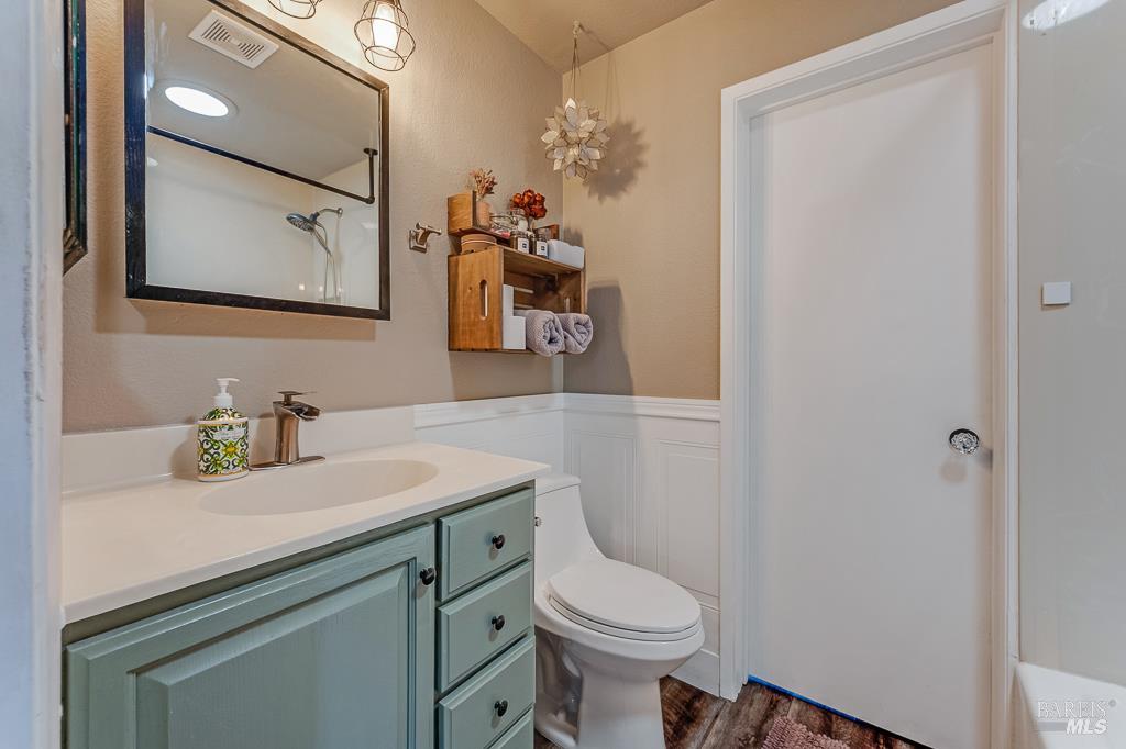 29 Pine Tree Cir
