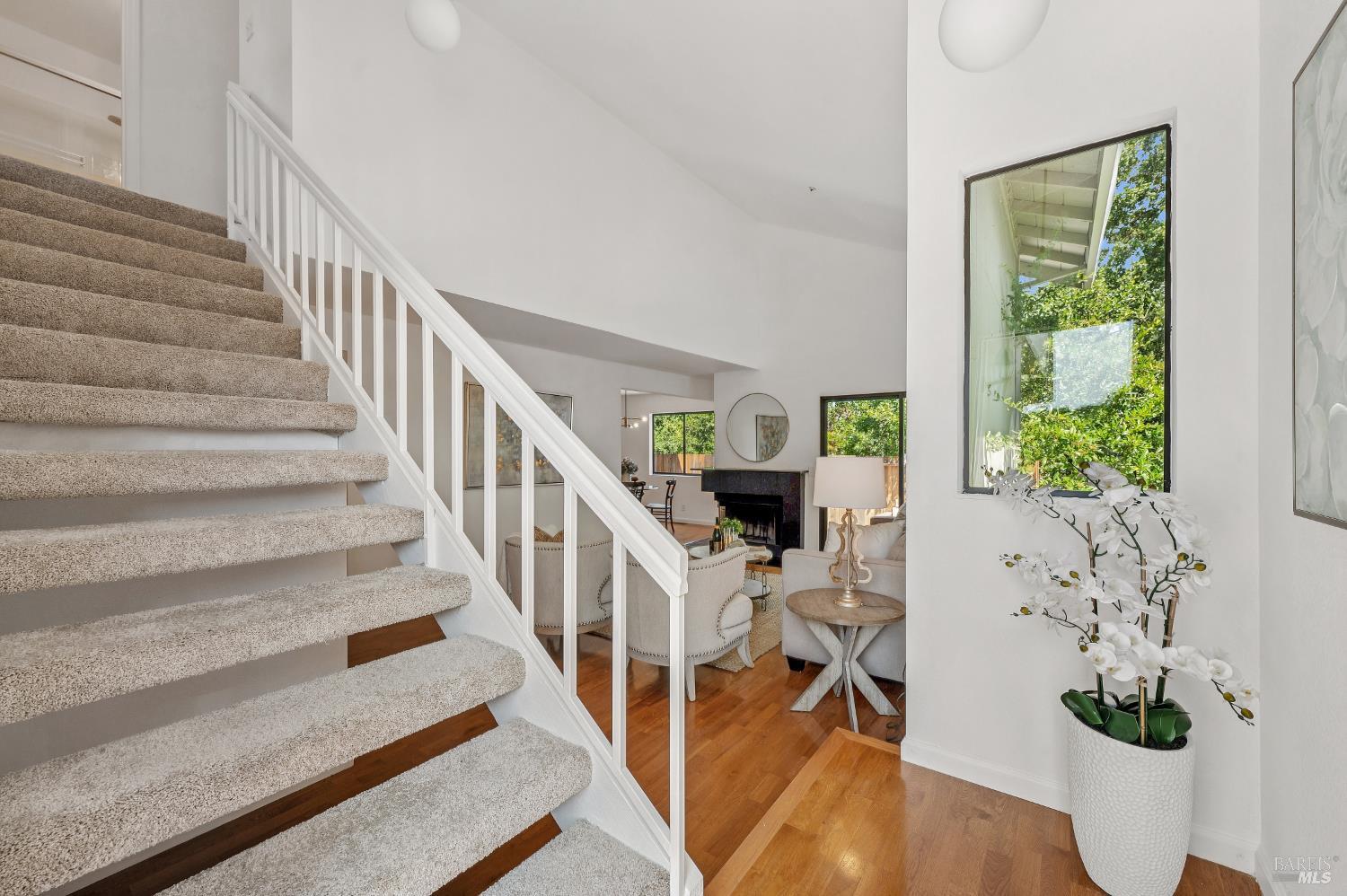 5 Briarwood Court