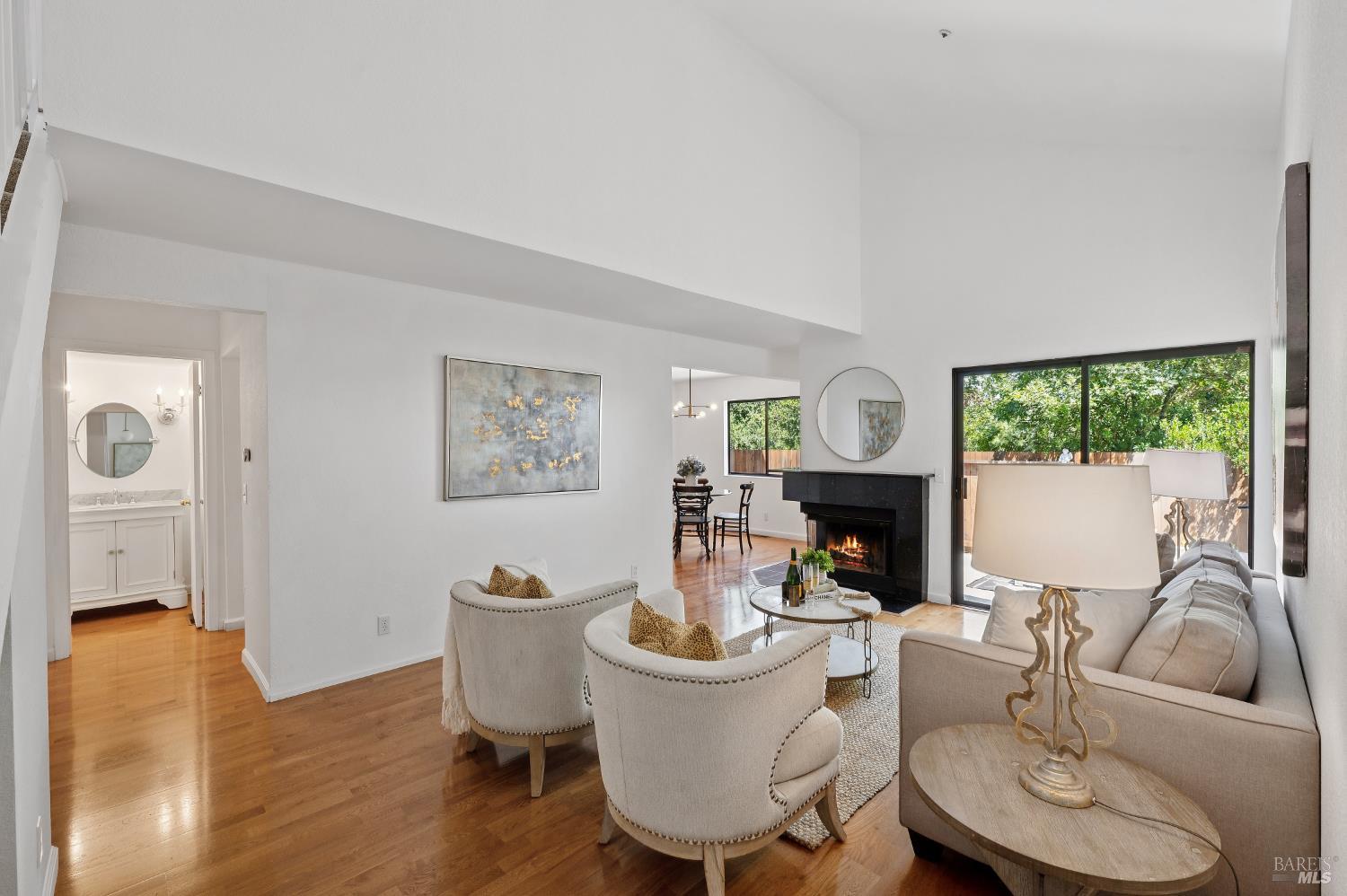 5 Briarwood Court