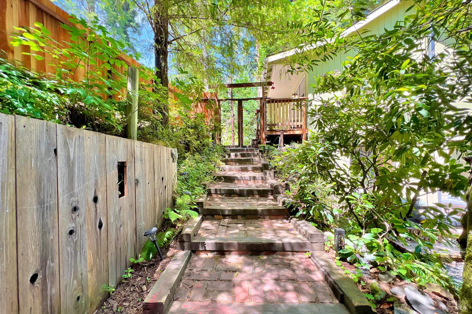 5600 Austin Creek Rd