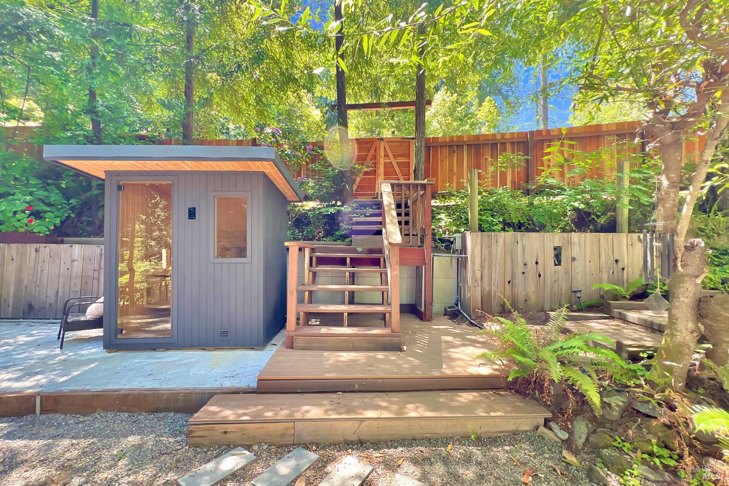 5600 Austin Creek Rd